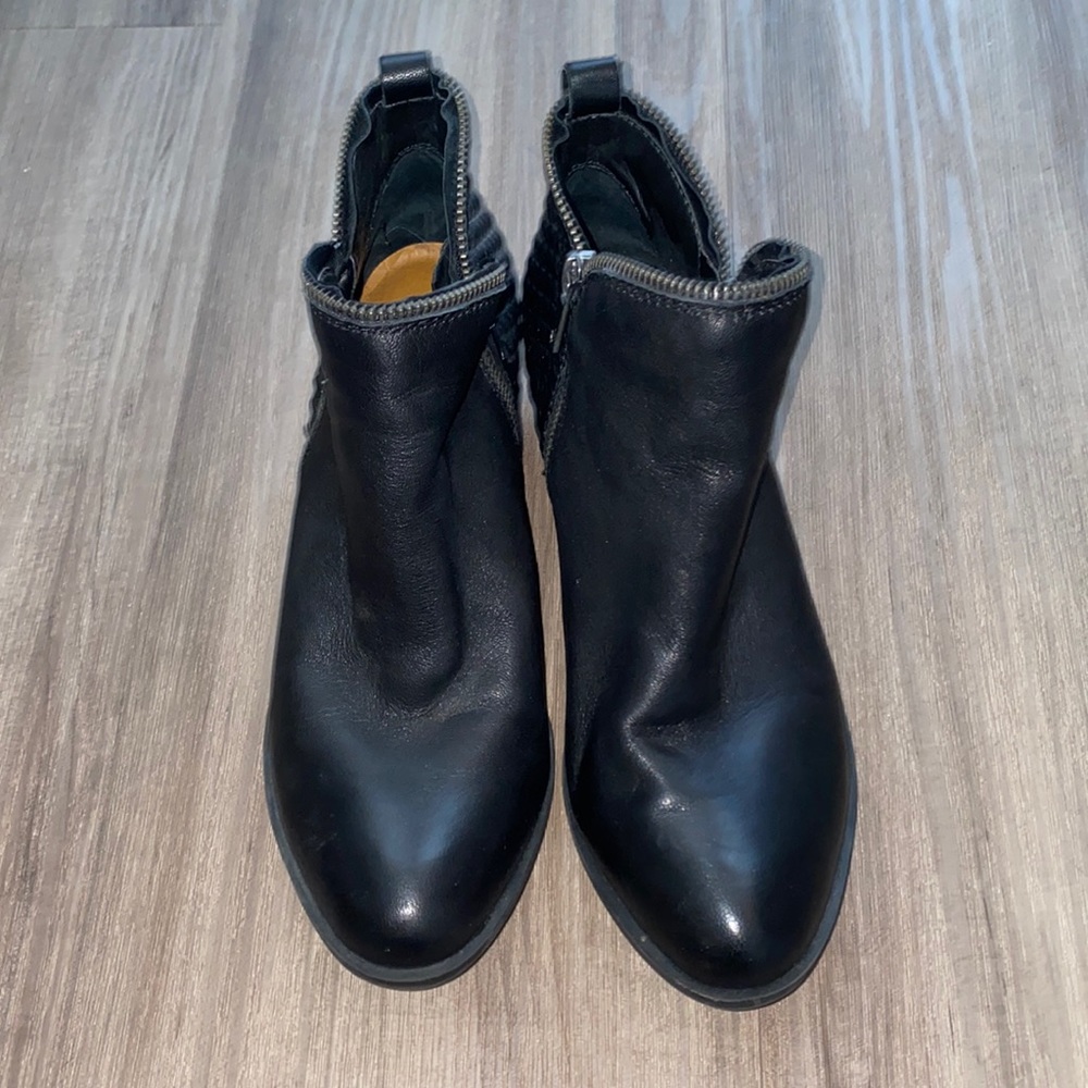 Lucky Brand Leather Ankle Booties 8.5M